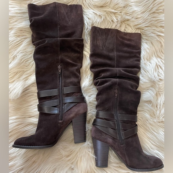 INC International Concepts Jordana Brown Suede Knee High Boots Chunky Heel Sz 5M - Picture 2 of 11